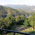 Residencial Do Rita Em Rio Caldo イン