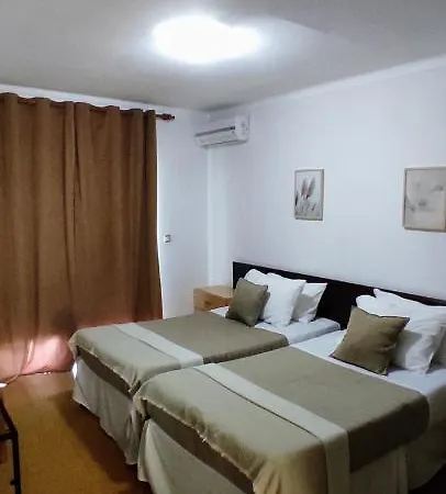 Residencial Do Rita Em Rio Caldo Inn *