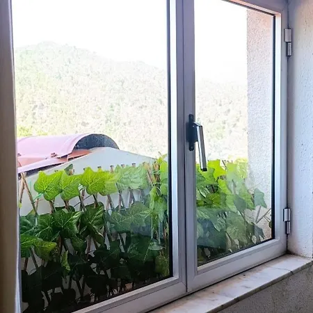Residencial Do Rita Em Rio Caldo * Geres