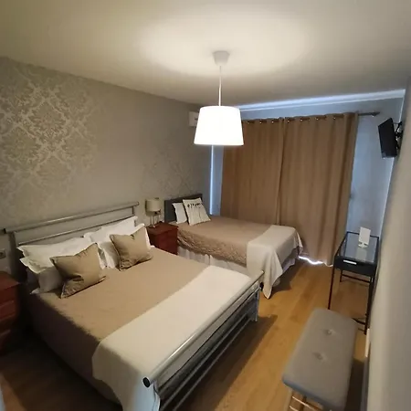Residencial Do Rita Em Rio Caldo Geres
