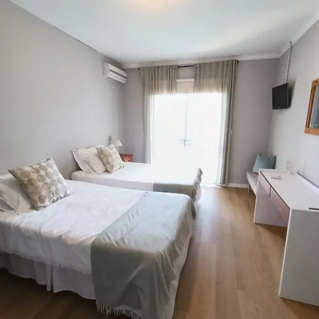 Residencial Do Rita Em Rio Caldo Πανδοχείο