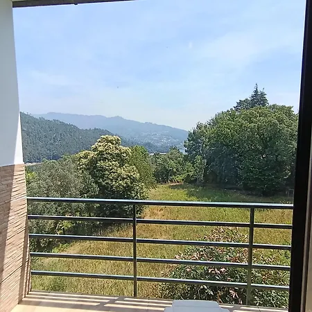 Residencial Do Rita Em Rio Caldo Πανδοχείο *