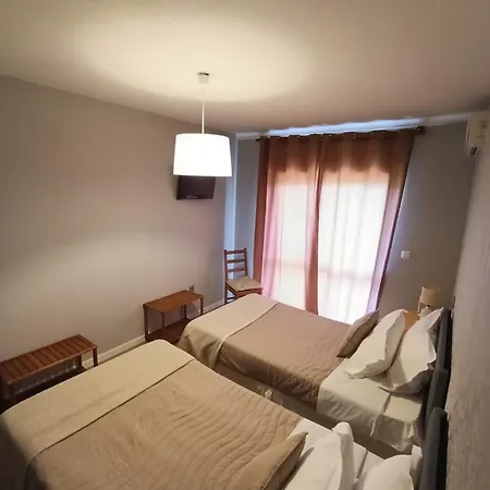 Residencial Do Rita Em Rio Caldo Herberg *