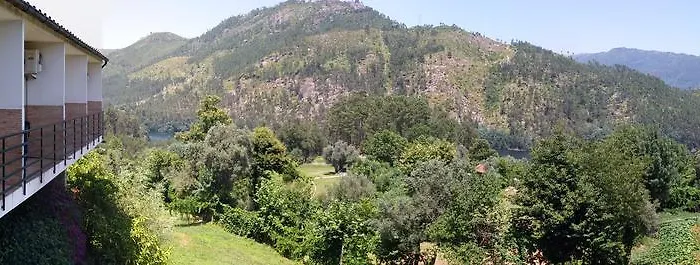 אורחן Residencial Do Rita Em Rio Caldo ג'רס